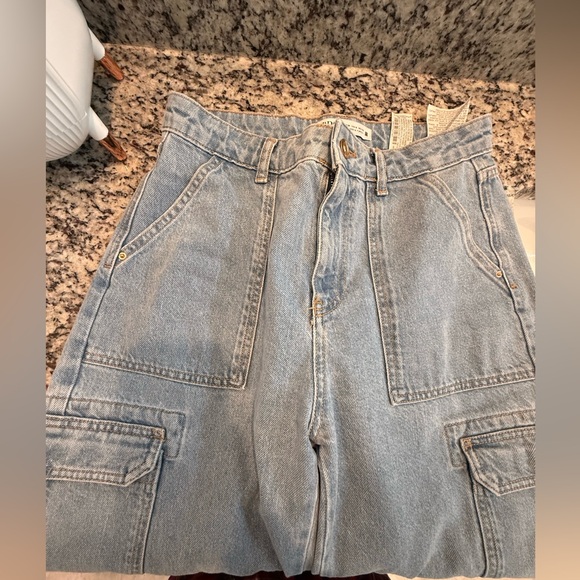 Zara Light Blue Wide Leg Cargo Jeans - Picture 2 of 4